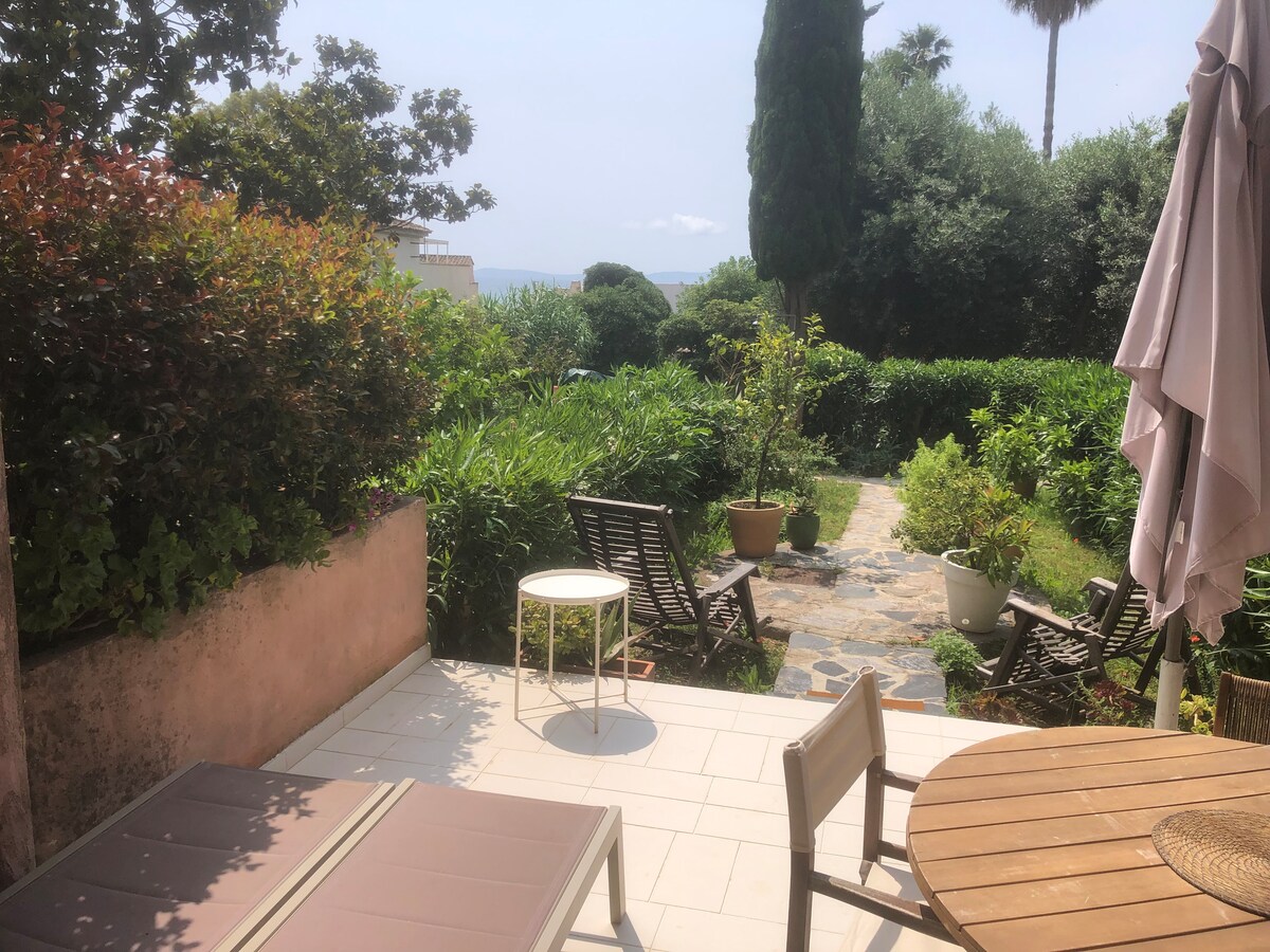 Mazet à 80m de la plage via chemin privé