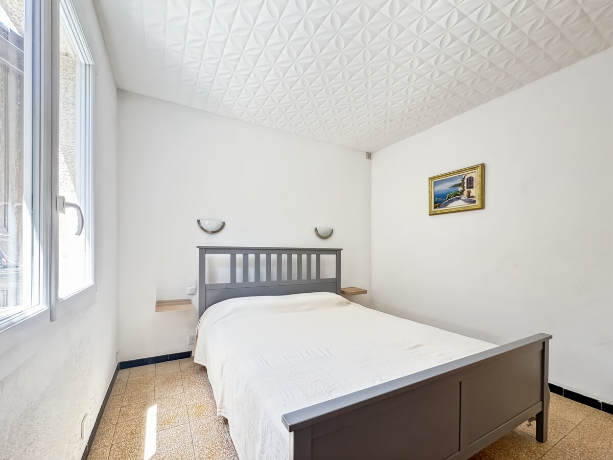 Bedroom image 2