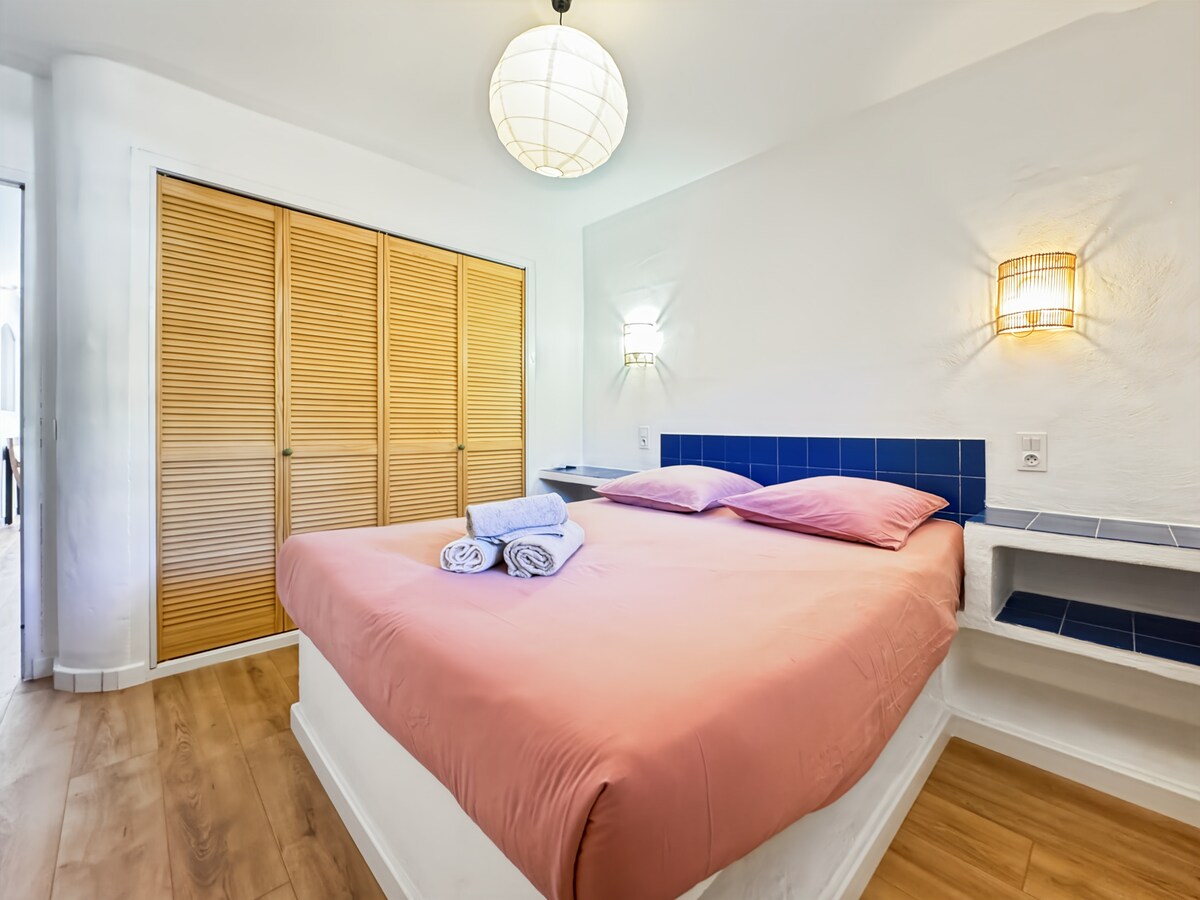 Calypso ★ 80 m de la plage via un chemin privé - Jusqu'à 6 personnes.