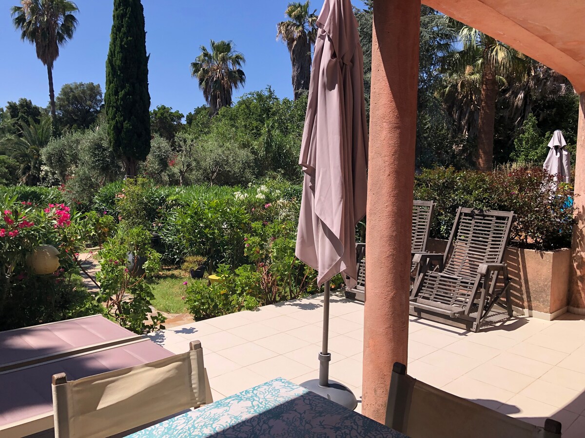 Calypso ★ 80 m de la plage via un chemin privé - Jusqu'à 6 personnes.