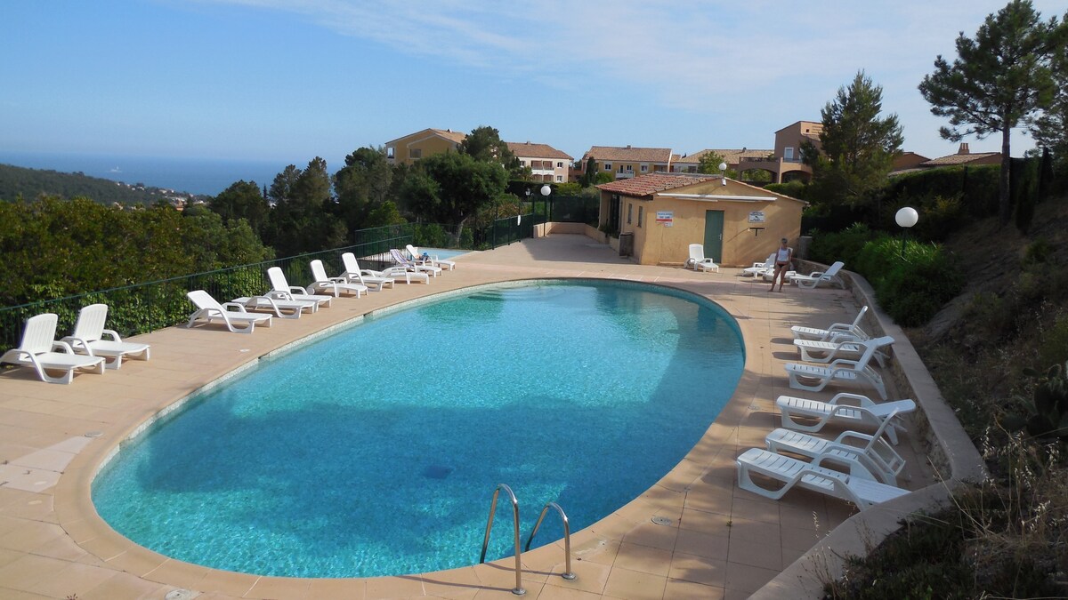 Mazet Alabrena ★ Vue sur mer & Jardin - Jusqu'à 8 personnes. À seulement 5 m...