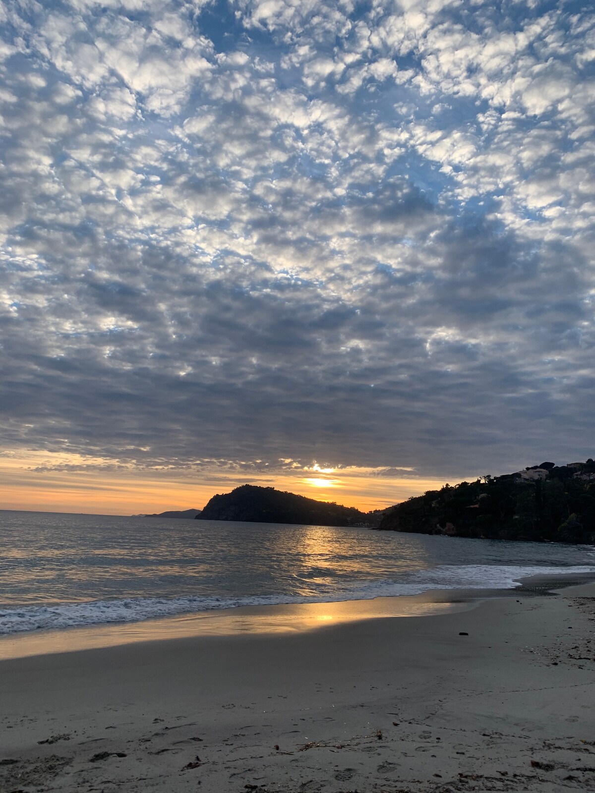 Mazet à 80m de la plage via chemin privé