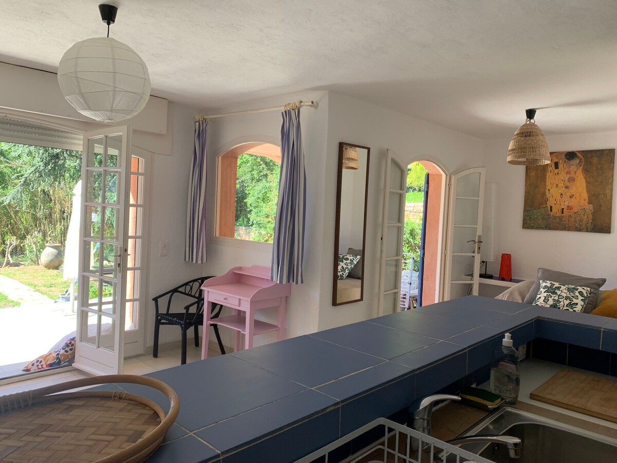 Alizé ★ 80 m de la plage via un chemin privé